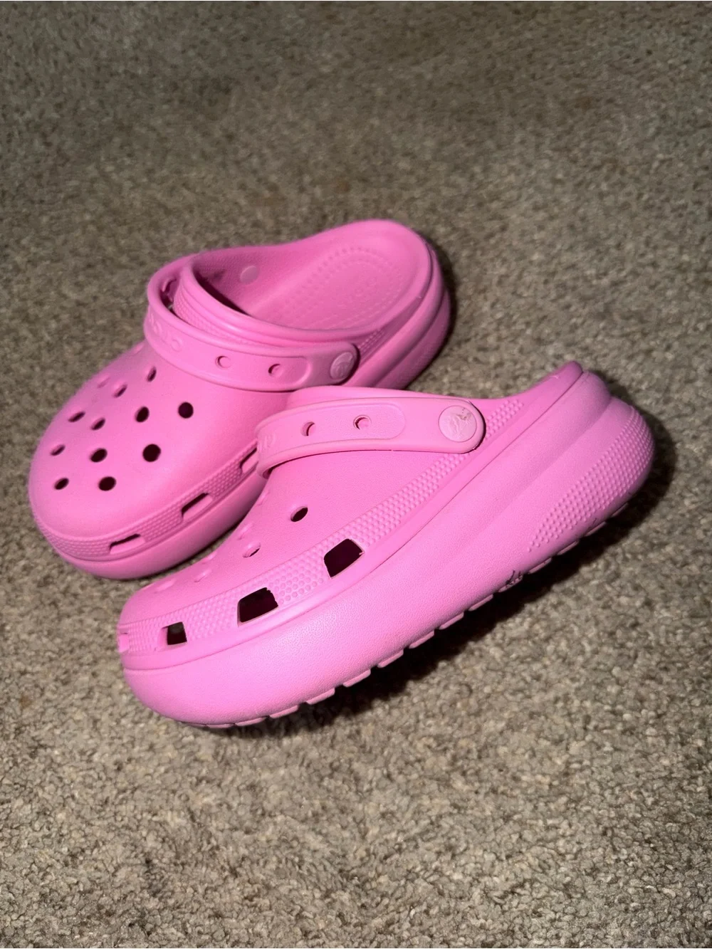 CROCS lightweight cushioned